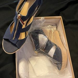 BRAND NEW! Michael Kors Sandals